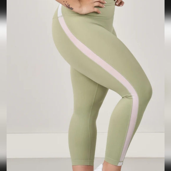 RareFit Green Mesh Leggings - Picture 1 of 4